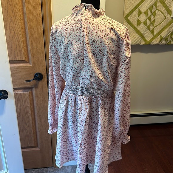 SENLIS Julie Smocked Long Sleeve Mini Dress Pink Country Floral size medium - Picture 4 of 13
